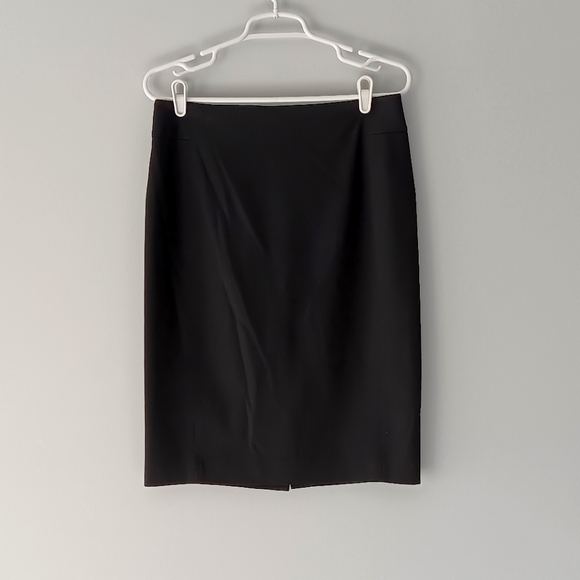 Loft Classic Black Straight Pencil Skirt Lined Zipper Machine Wash Size 6T - Picture 1 of 11